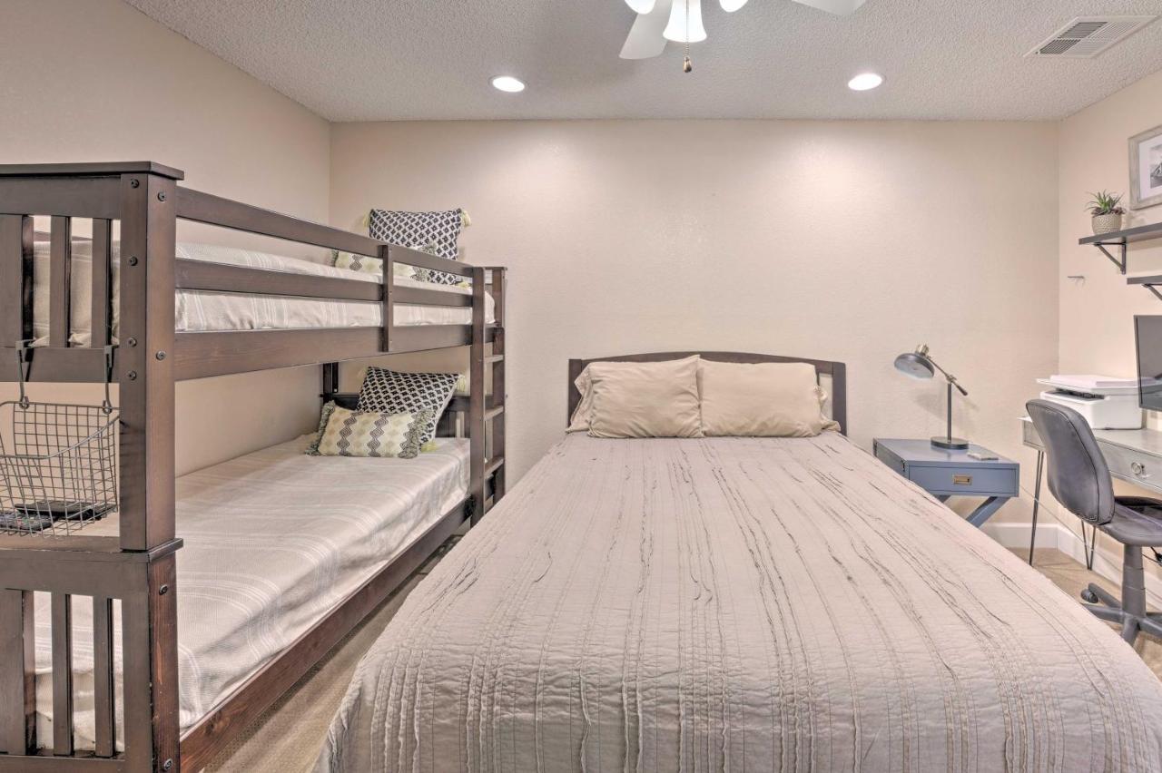 Lake Havasu Condo With Pool Access 1 Block To Beach Lake Havasu City Exteriör bild